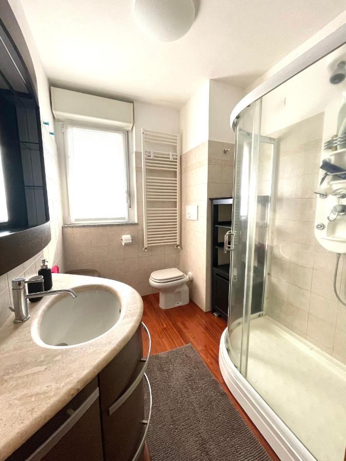 Elegant Apartment In Milan With Panoramic Terrace ภายนอก รูปภาพ